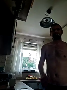 Snapshot of Mjn34 chatting on 02-25-25, 07:31 Mjn34 online show from 02-25-25, 07:31