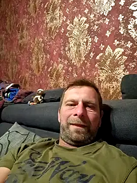 Snapshot of Mjn34 chatting on 03-11-25, 05:13 Mjn34 online show from 03-11-25, 05:13