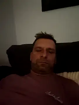 Snapshot of Mjn34 chatting on 10-19-25, 06:03 Mjn34 online show from 10-19-25, 06:03