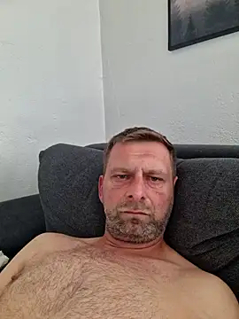 Snapshot of Mjn34 chatting on 05-30-26, 02:58 Mjn34 online show from 05-30-26, 02:58