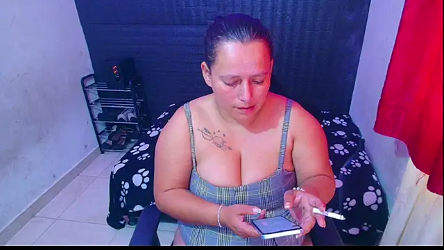 Diana Lozano online show from 03-12-25, 01:19