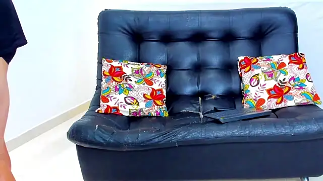 Snapshot of AlfredWalker chatting on 02-19-26, 01:40 AlfredWalker online show from 02-19-26, 01:40