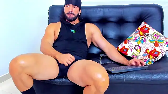 AlfredWalker online show from 04-17-26, 01:14