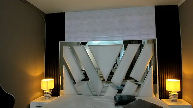 Linda4Petite online show from 02-04-26, 06:14