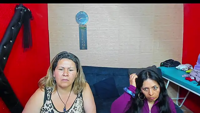 lesbiancuple online show from 10-29-25, 01:19
