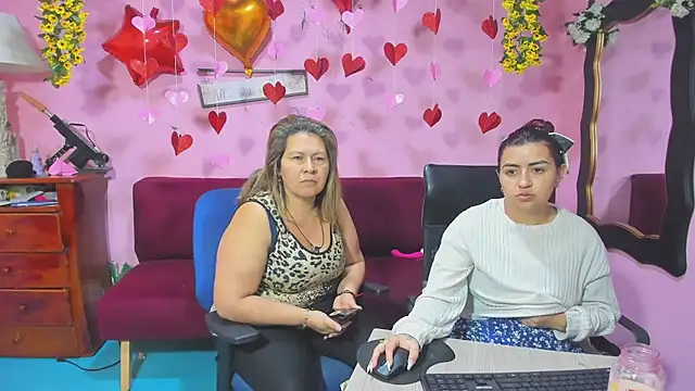 lesbiancuple online show from 02-11-26, 11:59