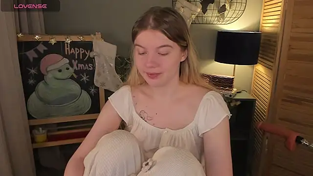 ohmyJuliet online show from 12-13-24, 02:21