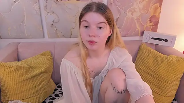 ohmyJuliet online show from 01-17-25, 05:32