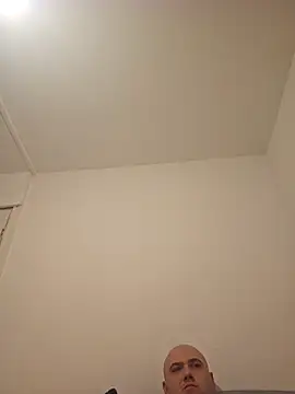 Snapshot of mario890605 chatting on 09-18-25, 11:07 mario890605 online show from 09-18-25, 11:07