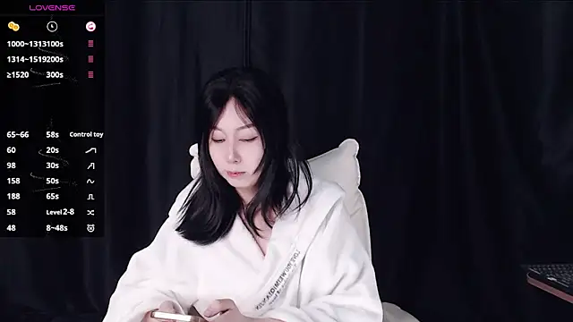 qianqian  online show from 03-22-26, 02:20