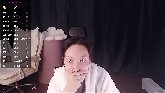 qianqian  online show from 04-14-26, 01:39