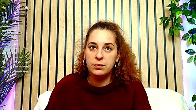 Snapshot of KarinaNoir chatting on 04-19-26, 04:01 KarinaNoir online show from 04-19-26, 04:01