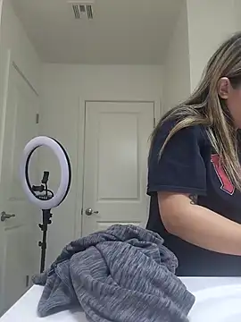 AriannaPena online show from 03-19-25, 02:37