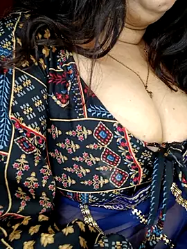 Snapshot of SIDDHAA--897 chatting on 05-21-26, 05:53 SIDDHAA--897 online show from 05-21-26, 05:53