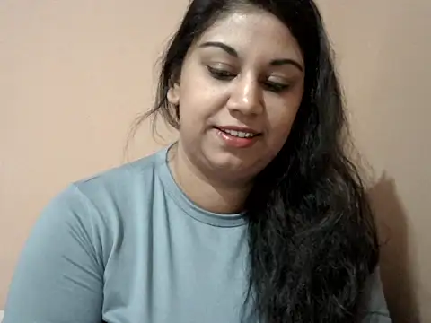 bellachow10 online show from 05-18-26, 07:36