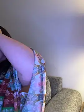 RosieDixx online show from 03-08-26, 07:01