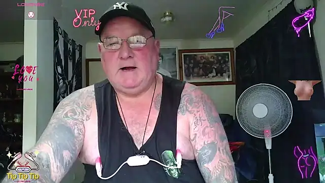 Snapshot of HOTANAL chatting on 06-30-26, 01:50 HOTANAL online show from 06-30-26, 01:50