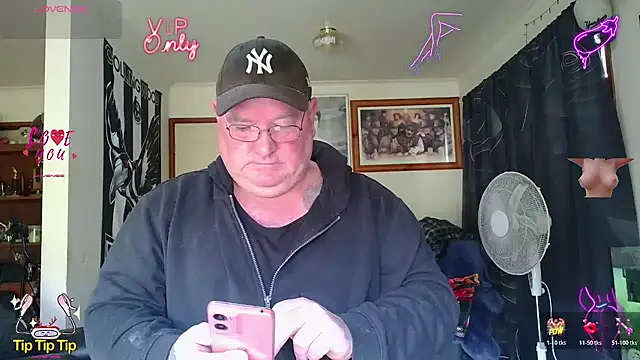 Snapshot of HOTANAL chatting on 07-08-26, 02:16 HOTANAL online show from 07-08-26, 02:16