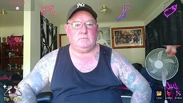 Snapshot of HOTANAL chatting on 07-17-26, 02:40 HOTANAL online show from 07-17-26, 02:40