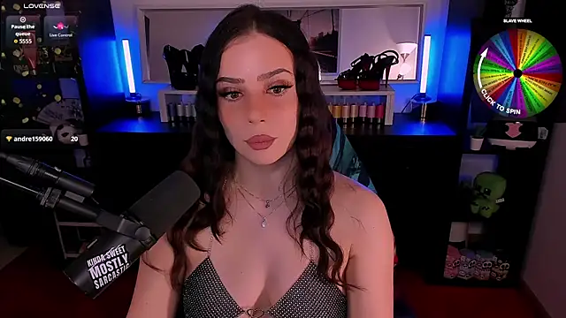 SofiRusselle online show from 11-13-25, 05:23