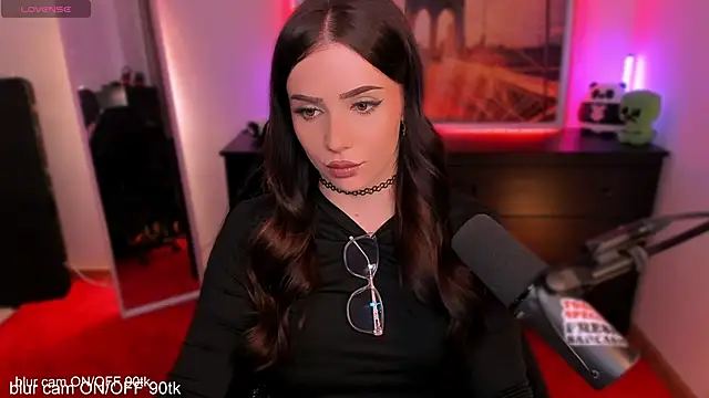 SofiRusselle online show from 03-19-26, 06:01