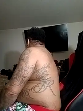 Snapshot of yellowwetfox chatting on 12-08-24, 03:00 yellowwetfox online show from 12-08-24, 03:00