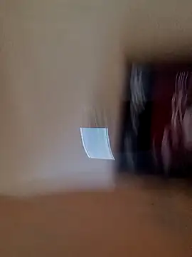 Snapshot of yellowwetfox chatting on 12-08-24, 04:39 yellowwetfox online show from 12-08-24, 04:39