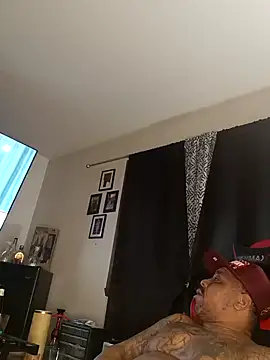 Snapshot of yellowwetfox chatting on 01-18-25, 04:26 yellowwetfox online show from 01-18-25, 04:26