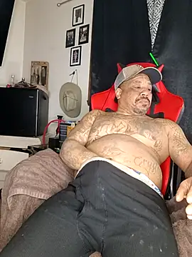 Snapshot of yellowwetfox chatting on 03-01-25, 11:17 yellowwetfox online show from 03-01-25, 11:17