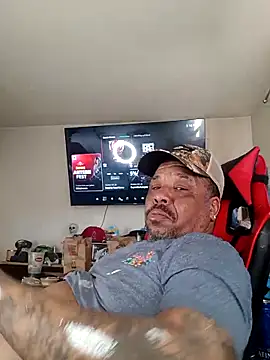 Snapshot of yellowwetfox chatting on 03-02-25, 09:11 yellowwetfox online show from 03-02-25, 09:11