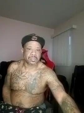 Snapshot of yellowwetfox chatting on 02-04-26, 02:12 yellowwetfox online show from 02-04-26, 02:12