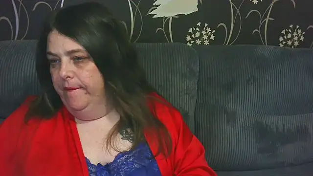 Snapshot of HouseWifeWhore_Milf chatting on 06-21-26, 01:08 HouseWifeWhore Milf online show from 06-21-26, 01:08