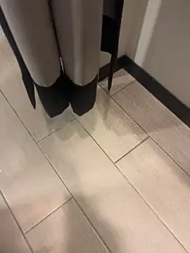 CrazzyChicks online show from 02-26-26, 05:50