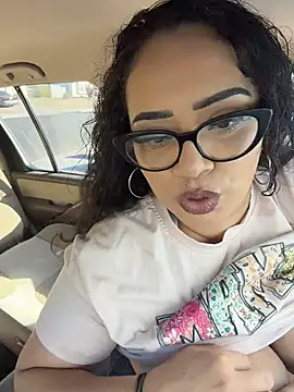 CarmelaAnthony online show from 11-13-25, 04:39