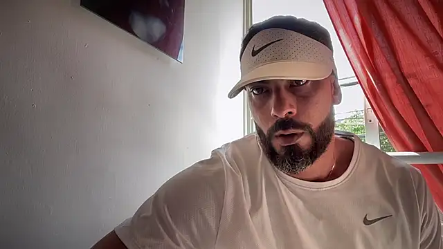 Snapshot of romeolovedark chatting on 10-14-25, 01:45 romeolovedark online show from 10-14-25, 01:45