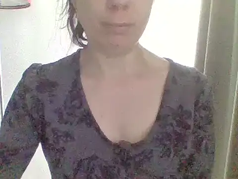 Moi Lina online show from 06-15-26, 06:54