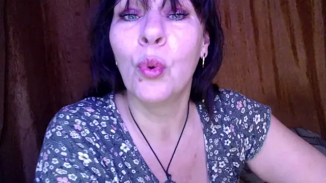 Snapshot of karina_ren_ chatting on 02-09-25, 11:14 karina ren online show from 02-09-25, 11:14