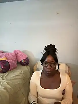 Snapshot of ChocolateBuns101 chatting on 12-29-24, 05:42 ChocolateBuns101 online show from 12-29-24, 05:42