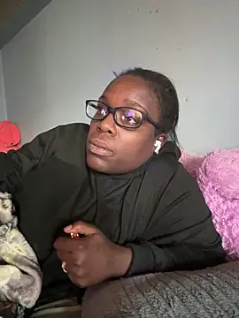 Snapshot of ChocolateBuns101 chatting on 01-10-25, 02:45 ChocolateBuns101 online show from 01-10-25, 02:45