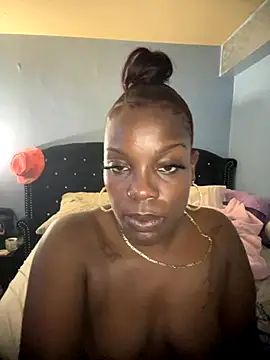 Snapshot of ChocolateBuns101 chatting on 09-14-25, 08:13 ChocolateBuns101 online show from 09-14-25, 08:13