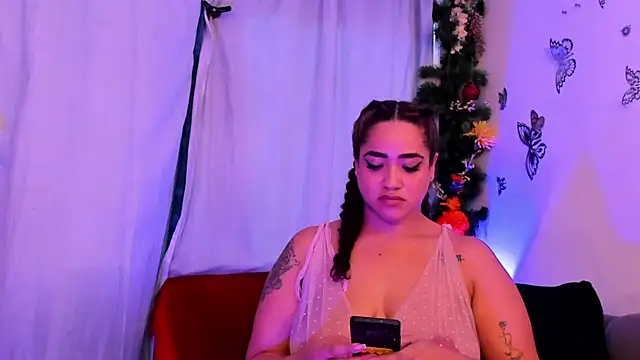 HannaMiillsxh online show from 04-06-26, 04:30