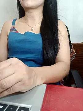 Snapshot of Chanchal--Navya chatting on 04-24-26, 06:10 Chanchal--Navya online show from 04-24-26, 06:10