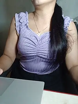 Snapshot of Chanchal--Navya chatting on 05-20-26, 06:03 Chanchal--Navya online show from 05-20-26, 06:03