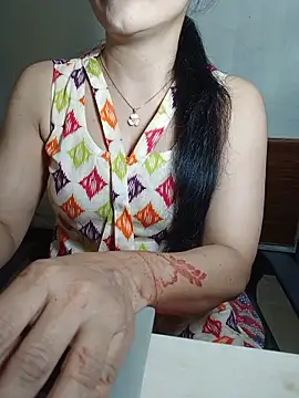 Snapshot of Chanchal--Navya chatting on 05-22-26, 06:24 Chanchal--Navya online show from 05-22-26, 06:24