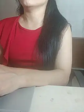 Snapshot of Chanchal--Navya chatting on 06-10-26, 05:45 Chanchal--Navya online show from 06-10-26, 05:45