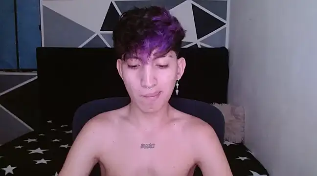 littlextreme online show from 12-31-24, 03:45