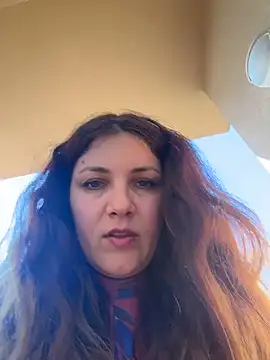 DaisyVibesss online show from 04-05-26, 02:47