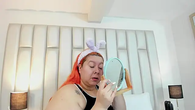 aandreaperez online show from 11-21-25, 11:42