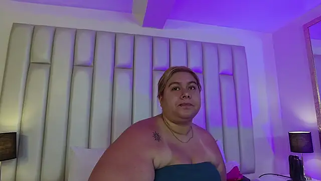 aandreaperez online show from 03-24-26, 11:37