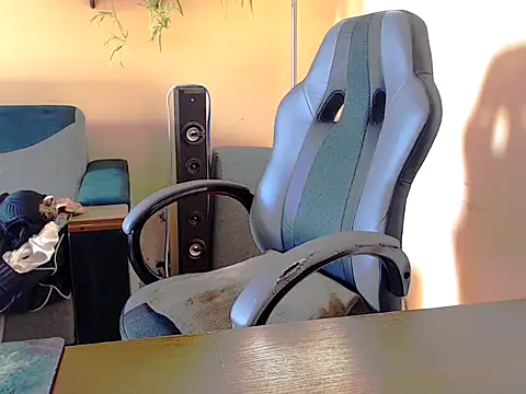 Snapshot of Diablica41 chatting on 02-05-25, 10:51 Diablica41 online show from 02-05-25, 10:51